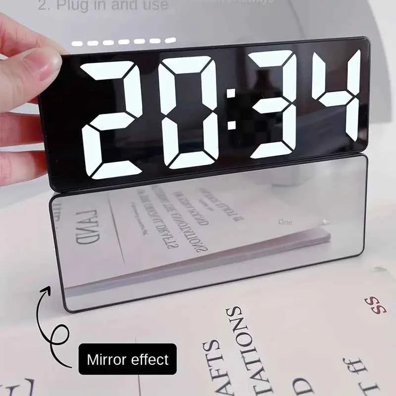 Digital led clock